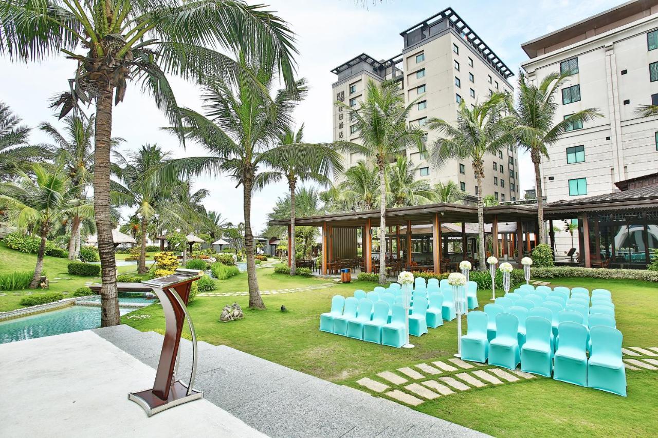 Queena Plaza Hotel Тайнан Екстериор снимка