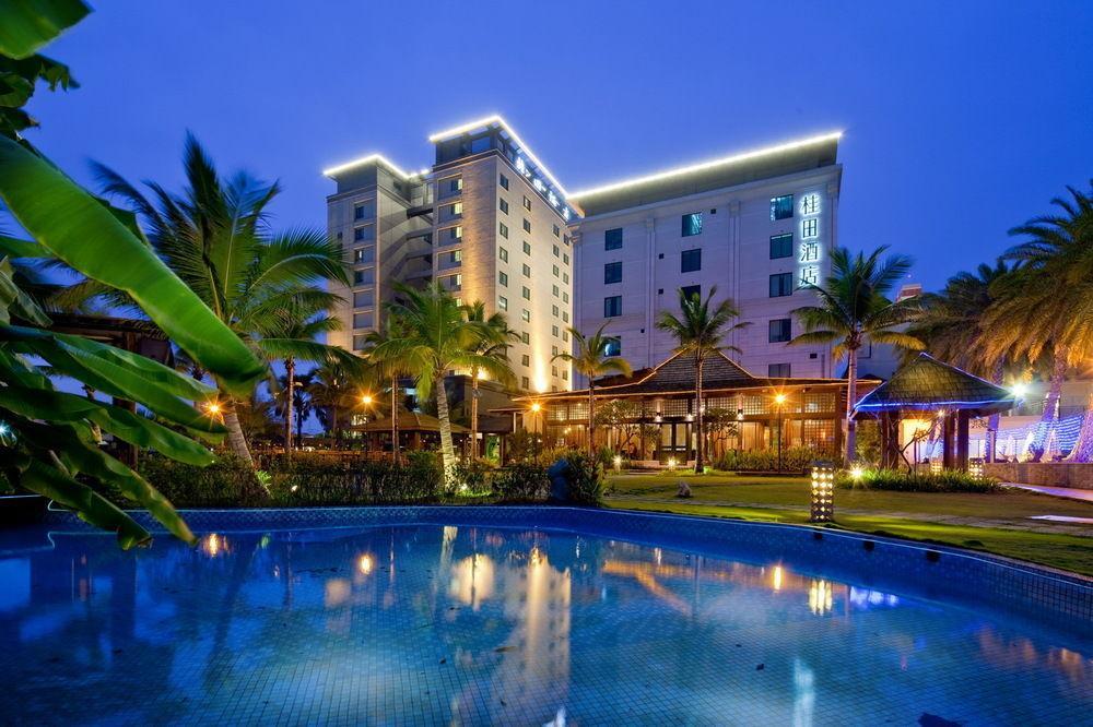 Queena Plaza Hotel Тайнан Екстериор снимка
