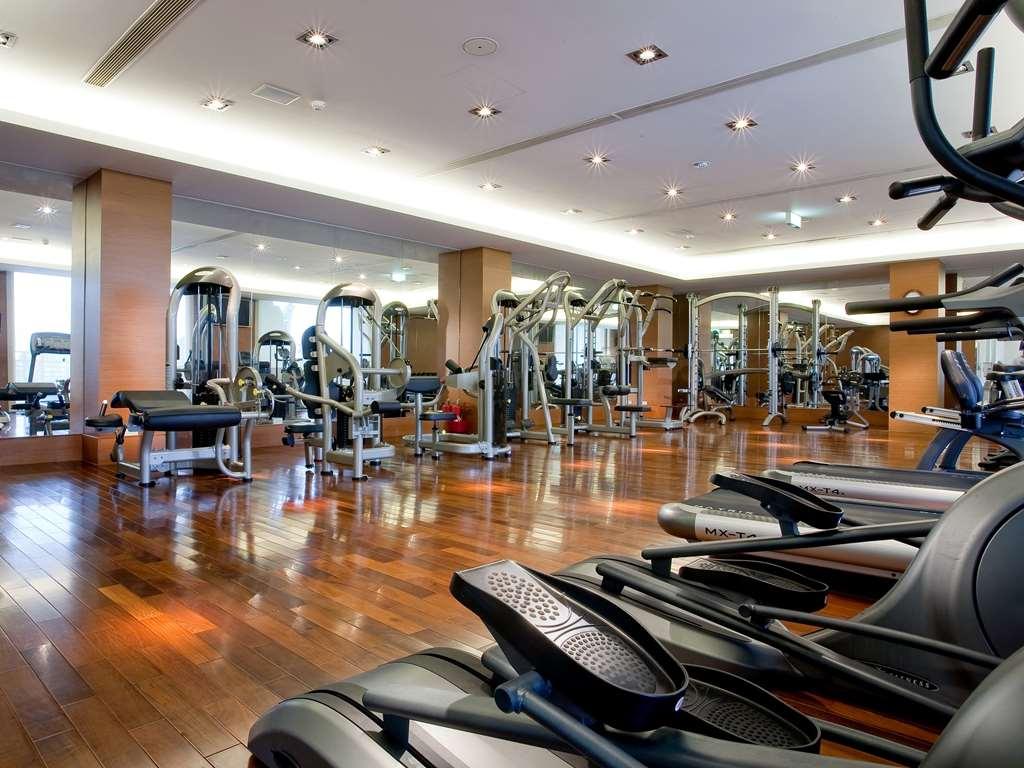Queena Plaza Hotel Тайнан Съоръжения снимка